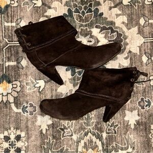 Chocolate Brown Suede Lace-Up Foldover Heeled Ankle Boots Y2K Witchy Pointed Toe